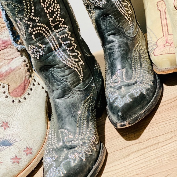 Meet your Posher, Julie - Picture 2 of 8